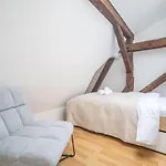 Spacious For & Family Apartment