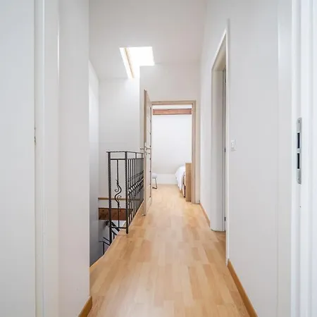 Spacious For & Family Apartman