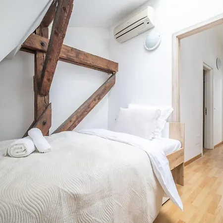 Spacious For & Family Apartman *