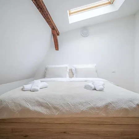 Spacious For & Family Apartman Kassa